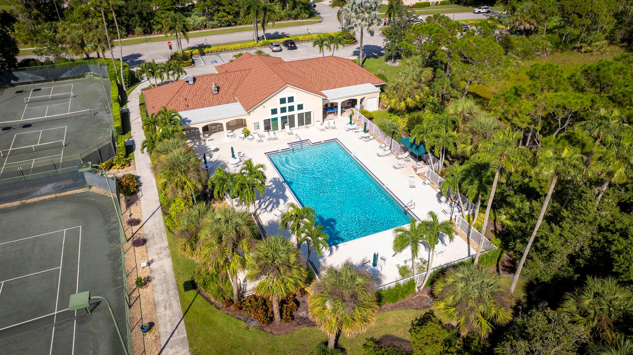 SUMMERFIELD - Residential