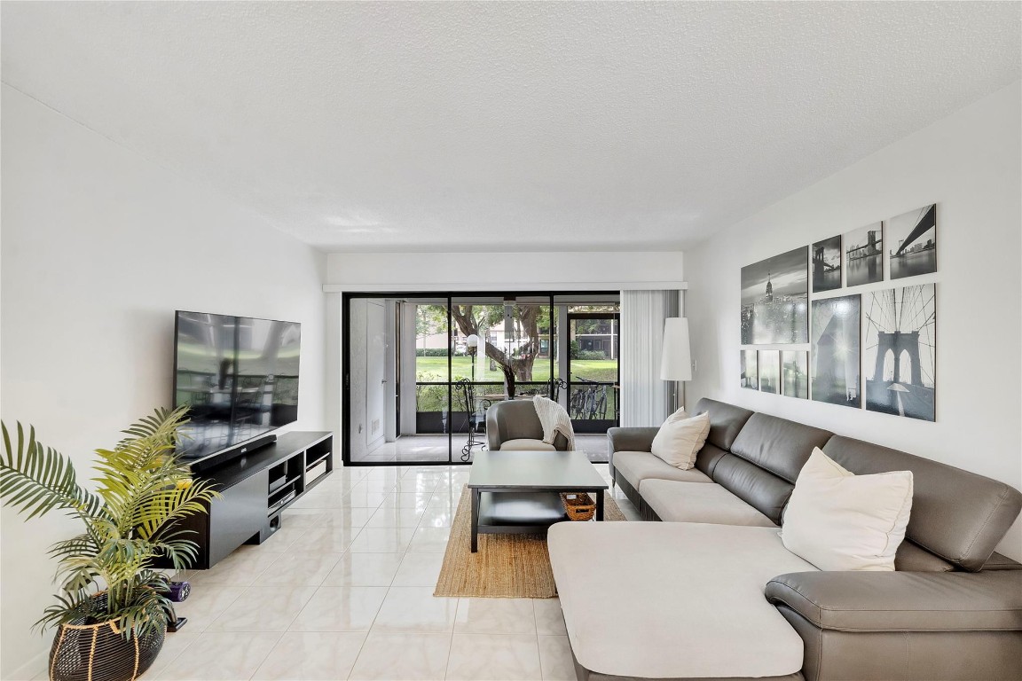 MEADOWRIDGE CONDOS - Residential