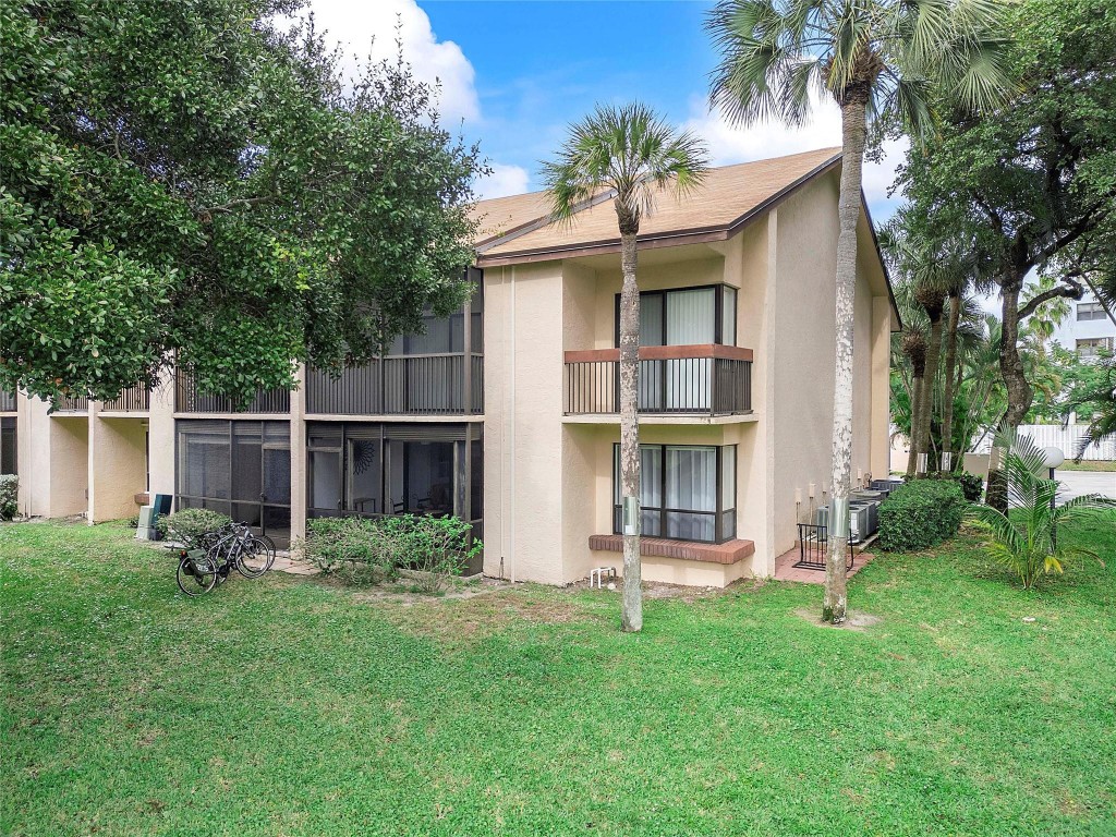 MEADOWRIDGE CONDOS - Residential