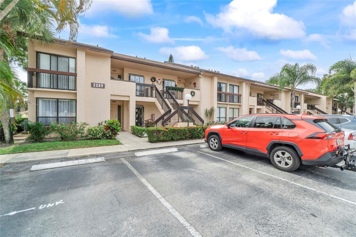 MEADOWRIDGE CONDOS - Residential