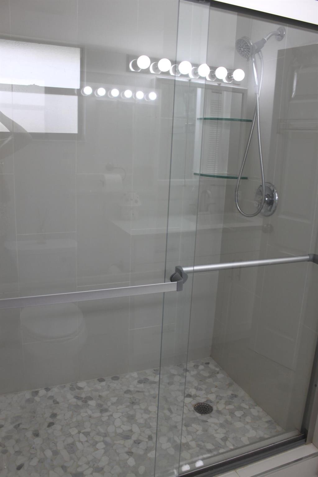 SUGAR POND MANOR OF WELLI - Residential Lease