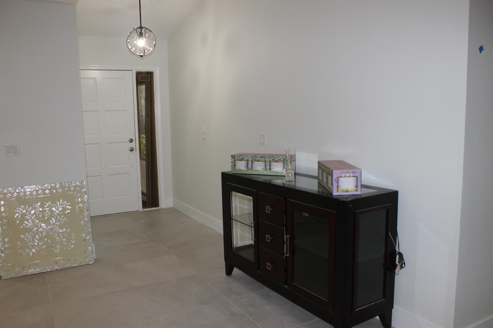 SUGAR POND MANOR OF WELLI - Residential Lease