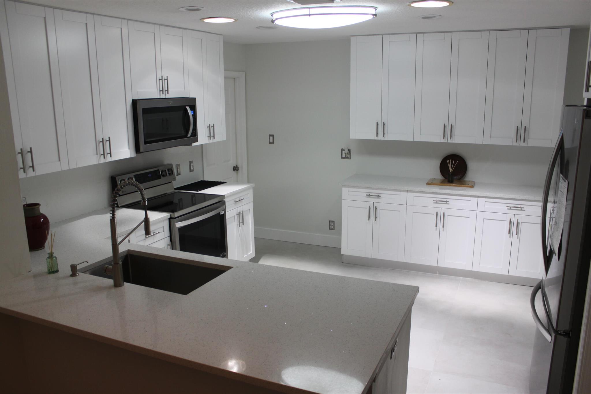 SUGAR POND MANOR OF WELLI - Residential Lease