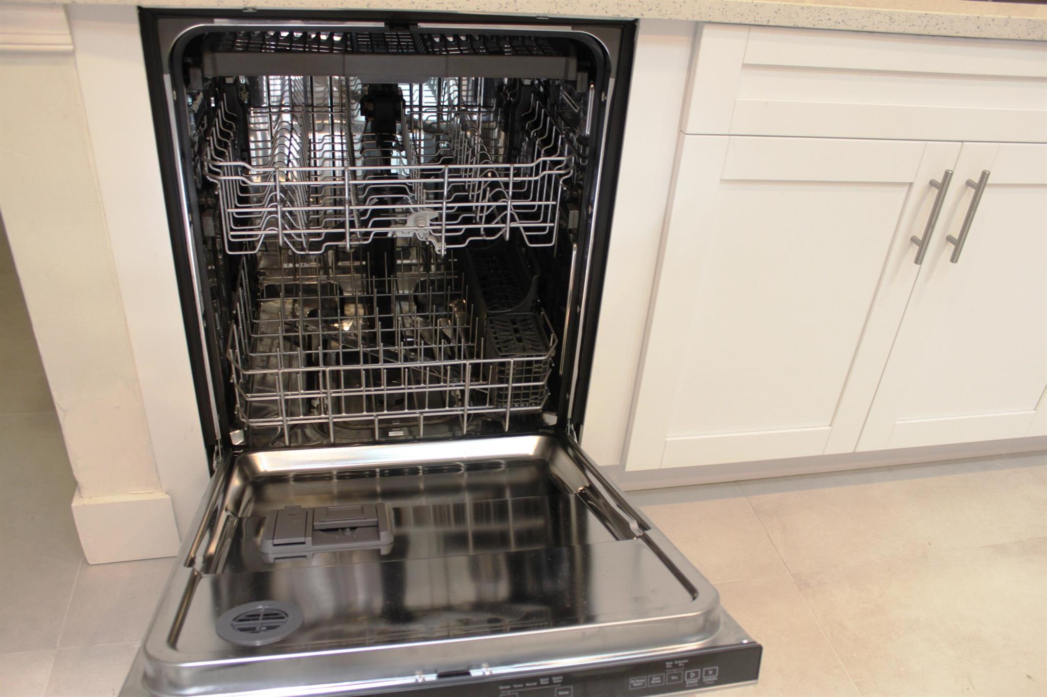 SUGAR POND MANOR OF WELLI - Residential Lease