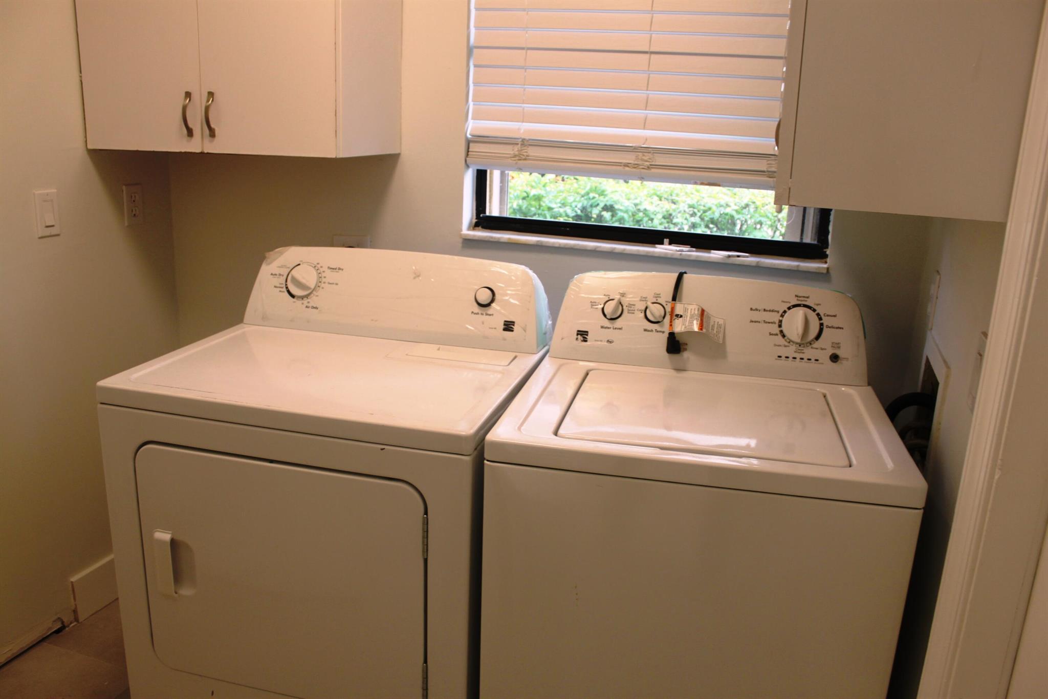 SUGAR POND MANOR OF WELLI - Residential Lease