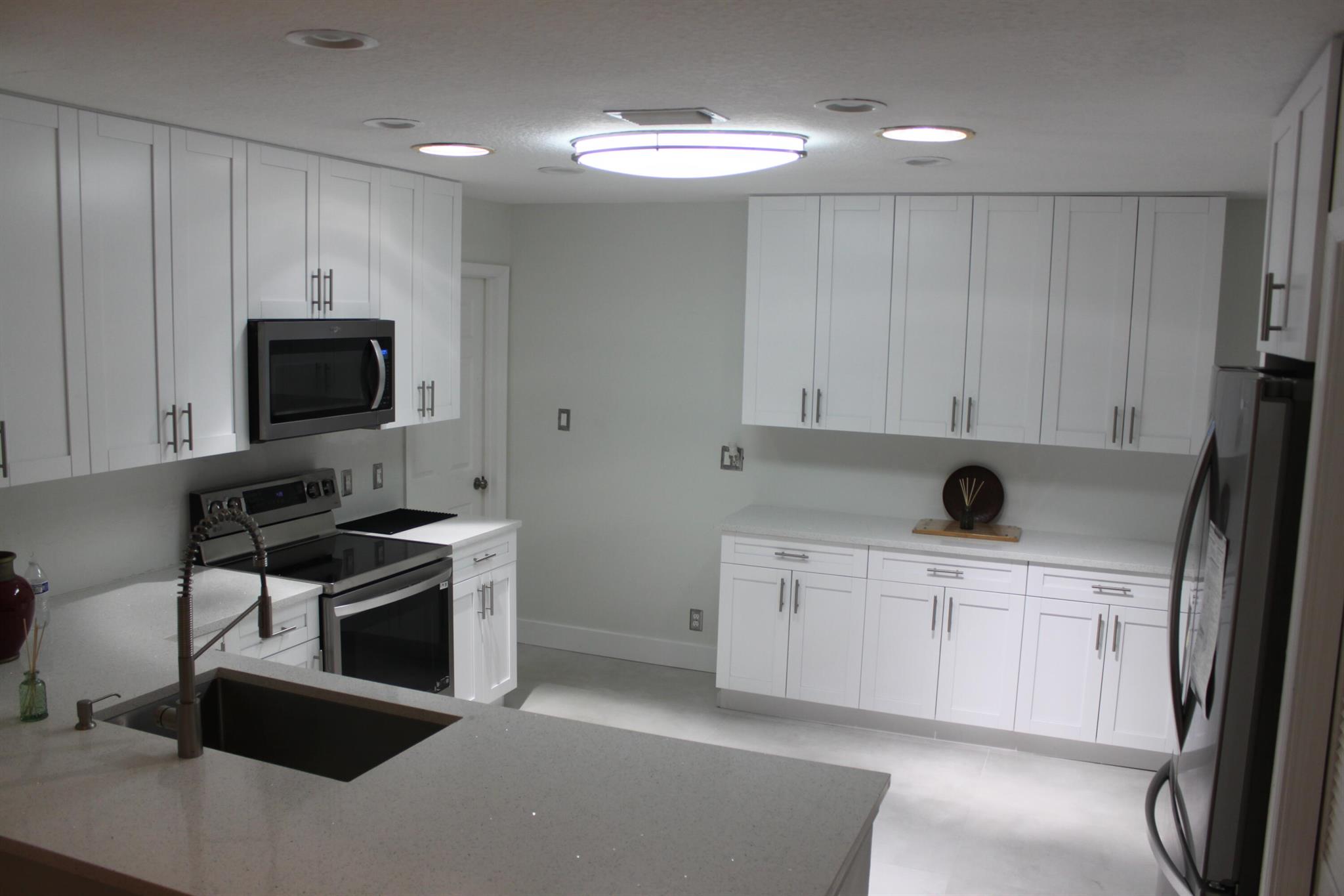 SUGAR POND MANOR OF WELLI - Residential Lease