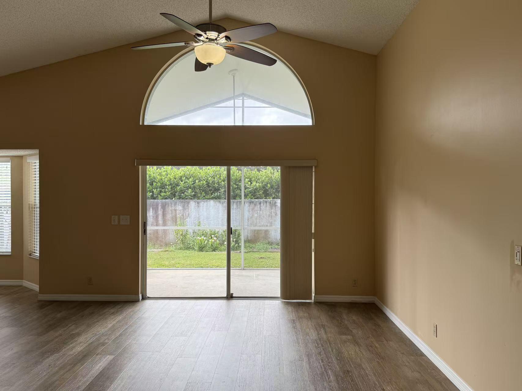 FAIRWAY COVE OF WELLINGTON - Residential