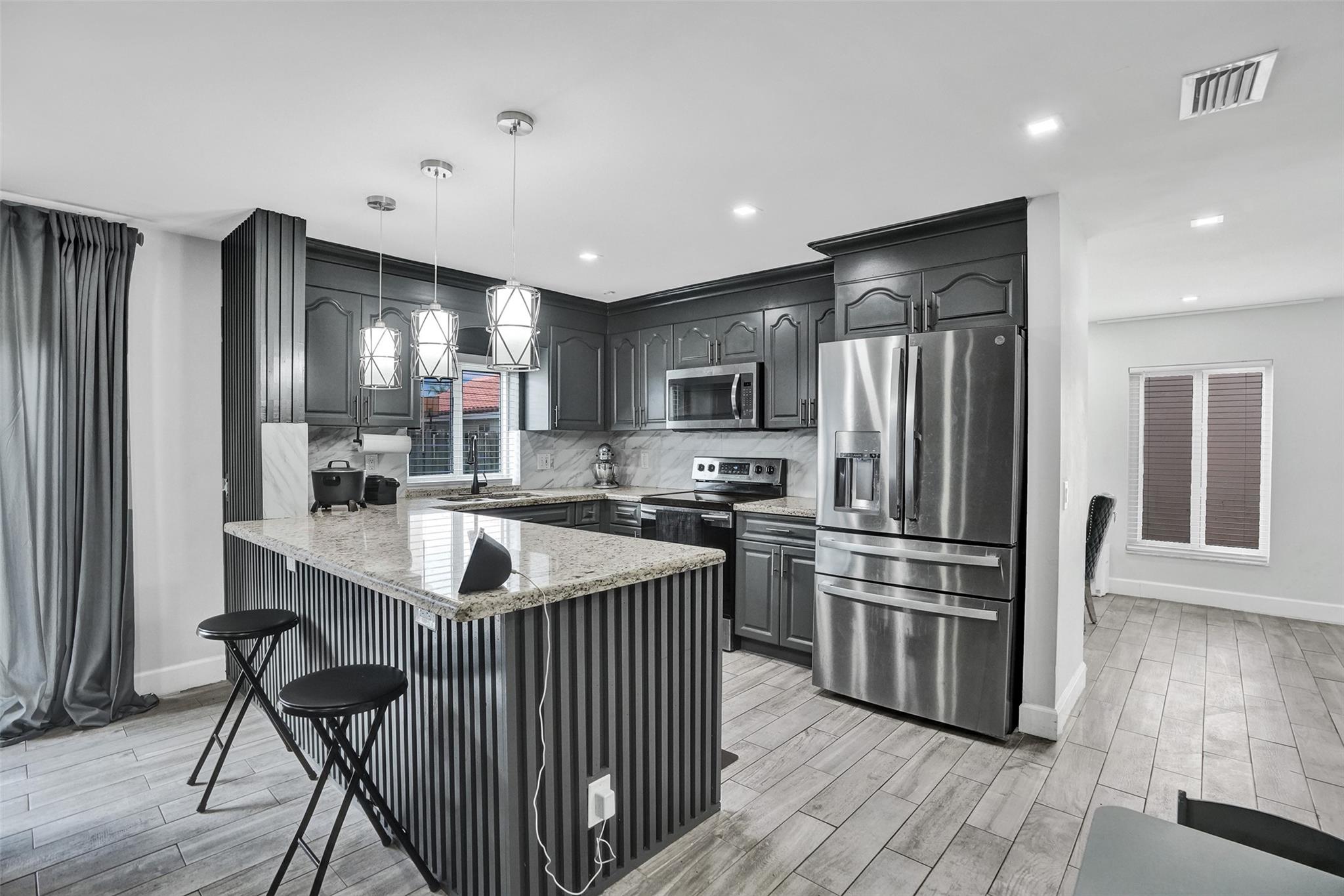 7375 Cypress Dr