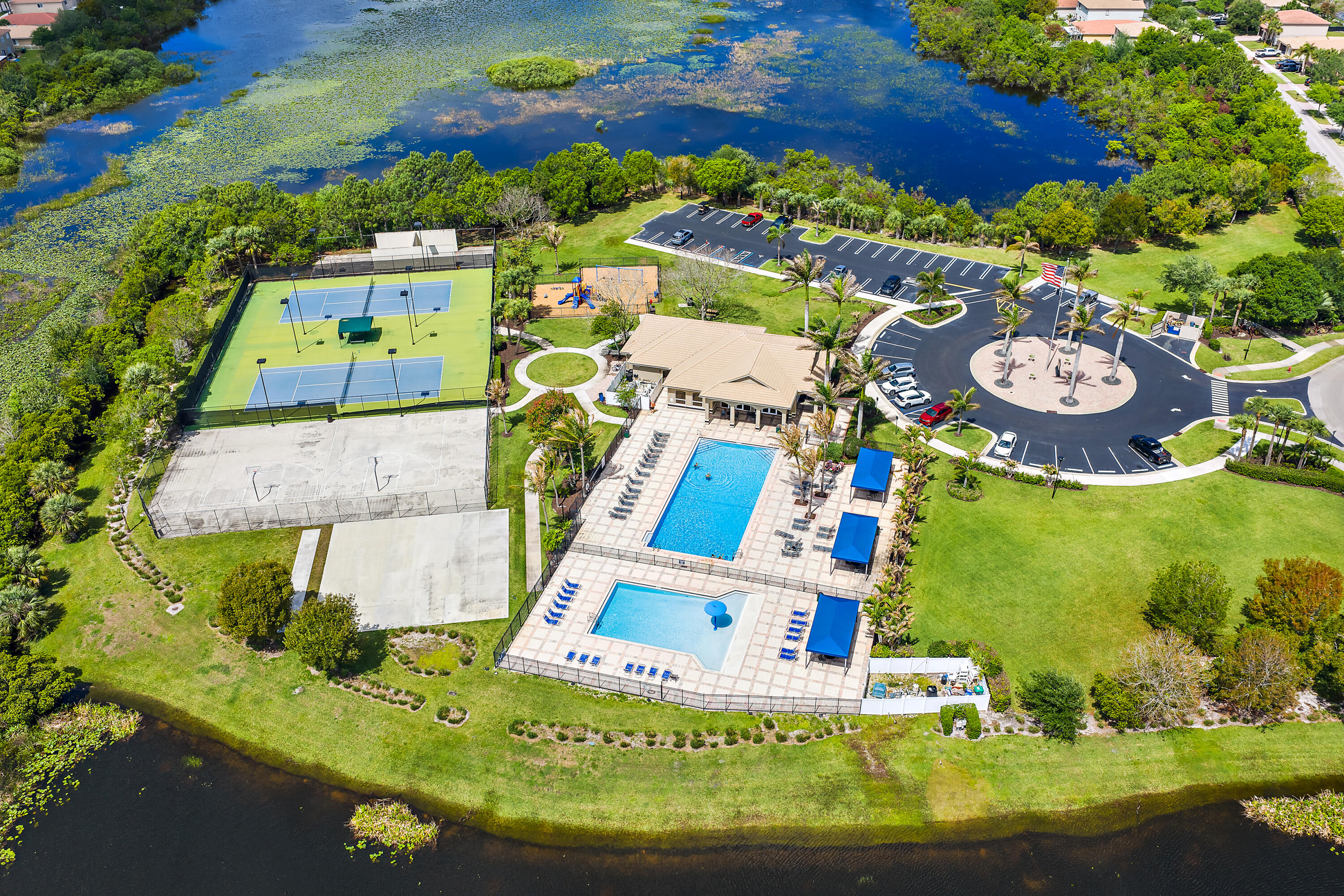 THIRD REPLAT OF PORTOFINO ISLES - Residential