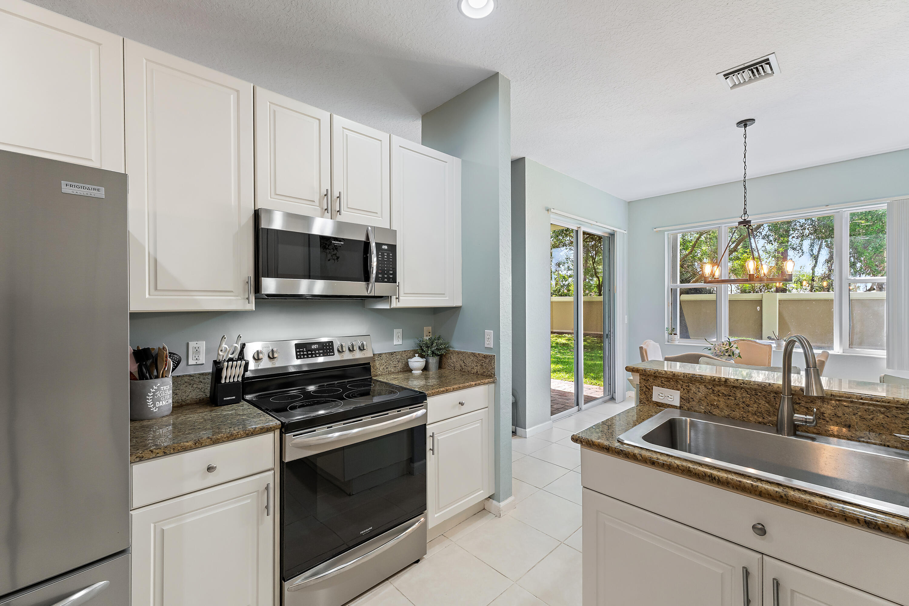 THIRD REPLAT OF PORTOFINO ISLES - Residential