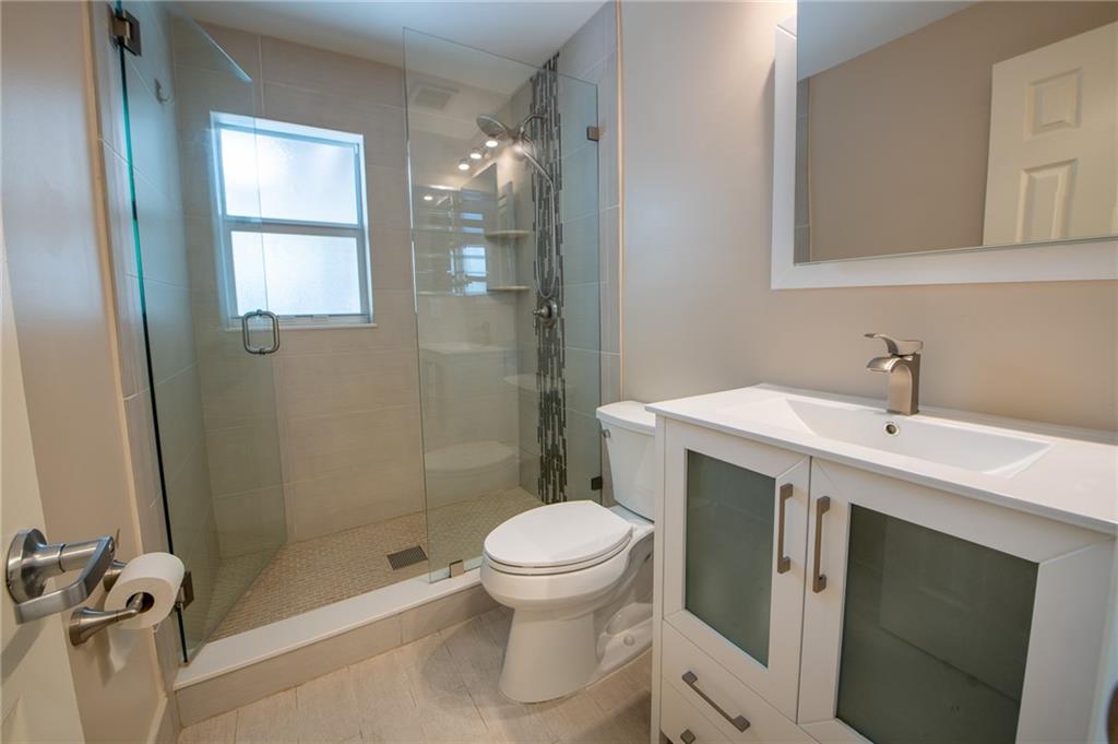 Middle River Manor Add 38 - Residential