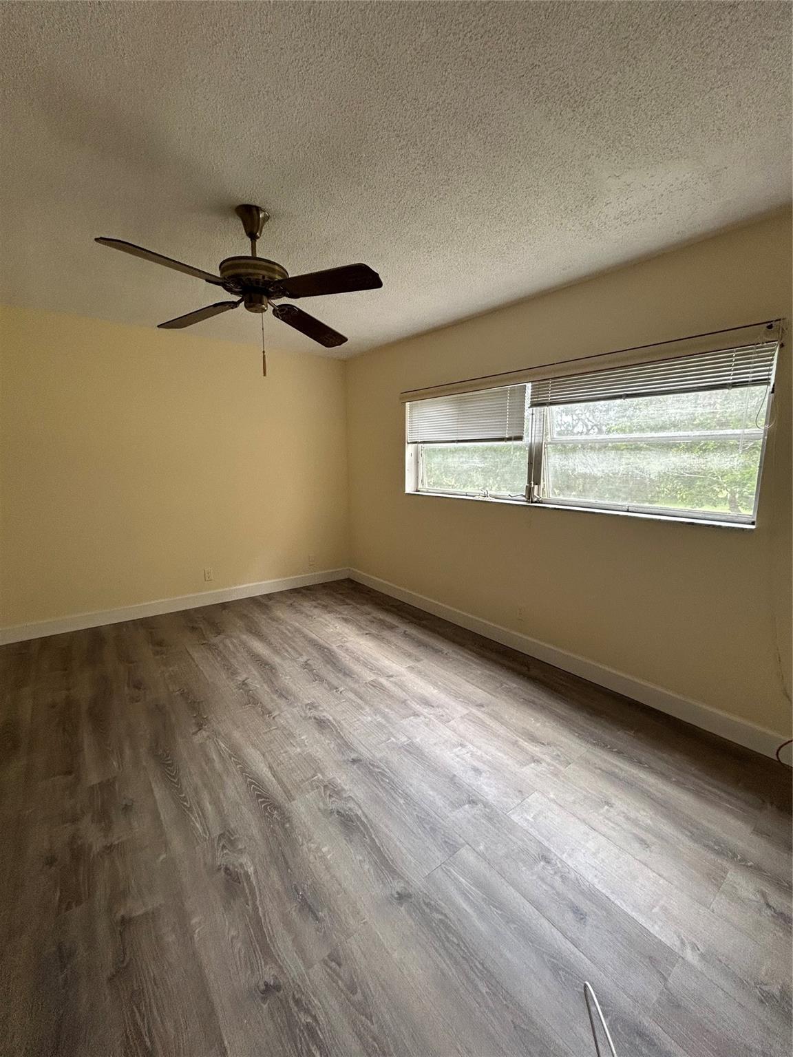 Oriole Golf & Tennis Club - Residential Lease