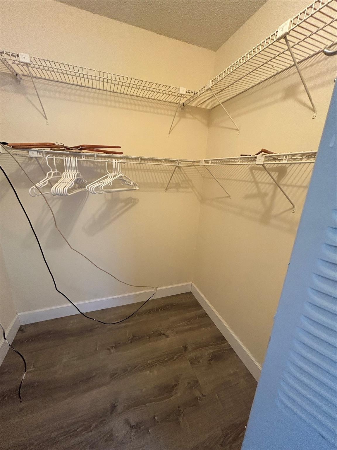 Oriole Golf & Tennis Club - Residential Lease