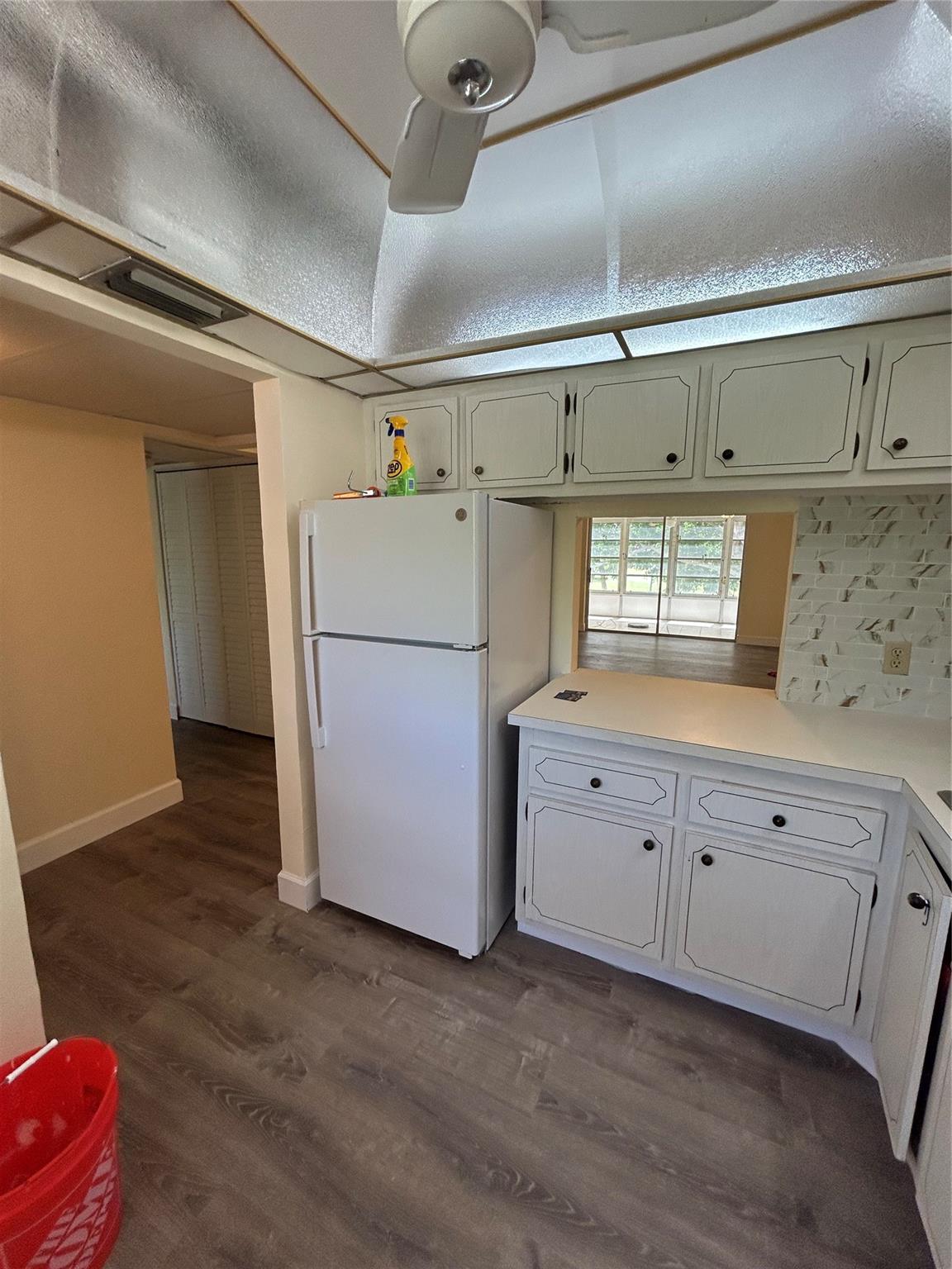 Oriole Golf & Tennis Club - Residential Lease