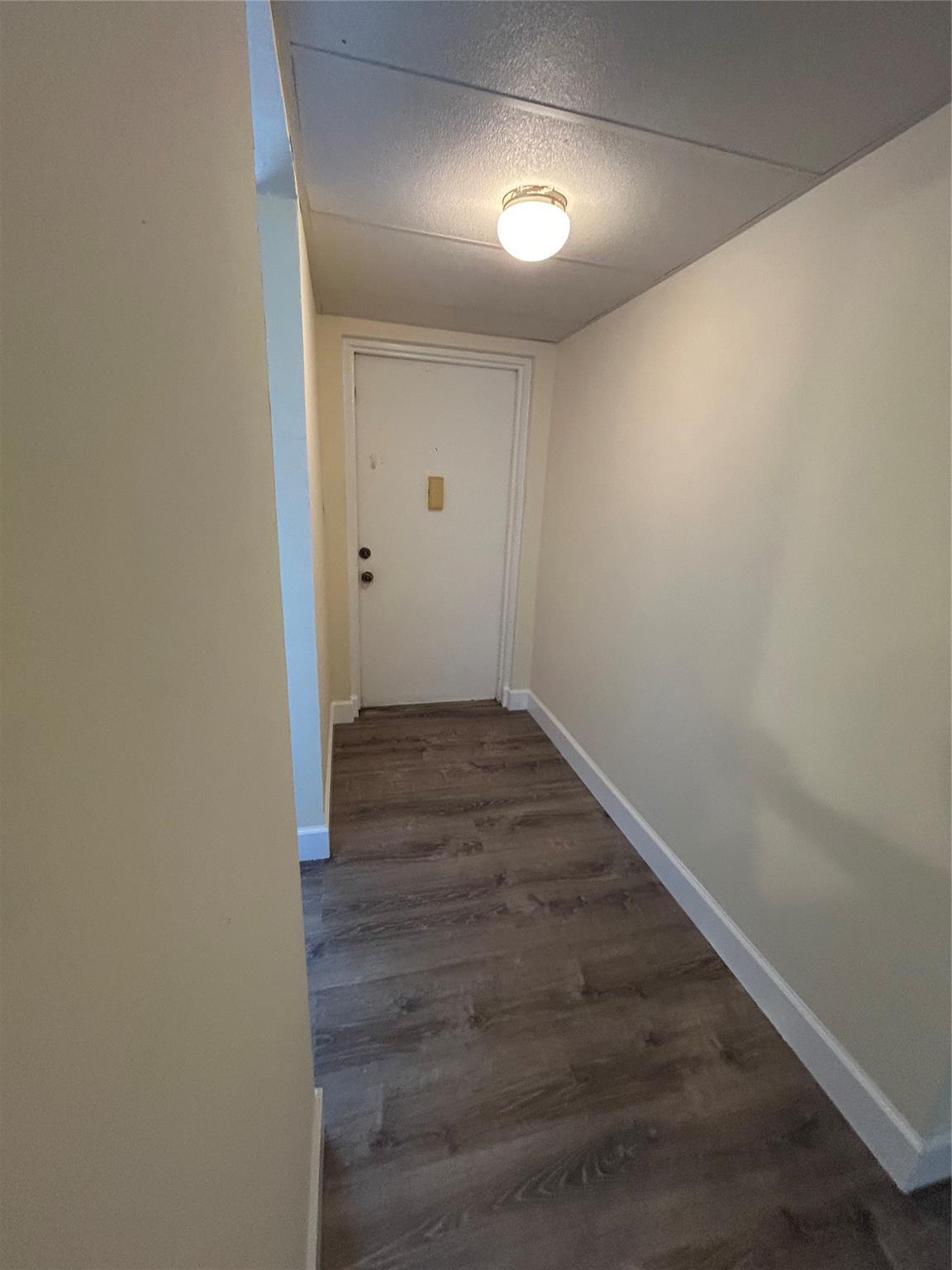 Oriole Golf & Tennis Club - Residential Lease