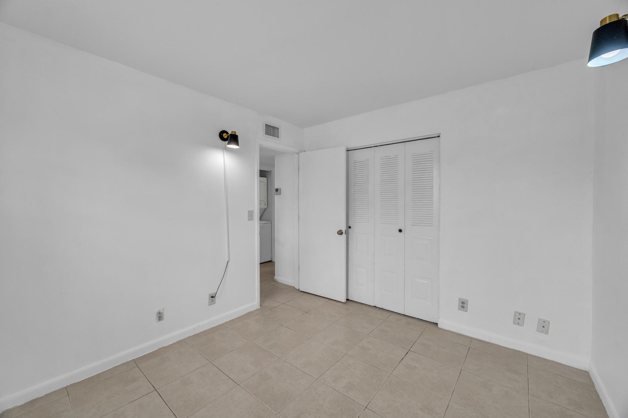 MIDPORT PLACE II, A CONDOMINIUM - Residential