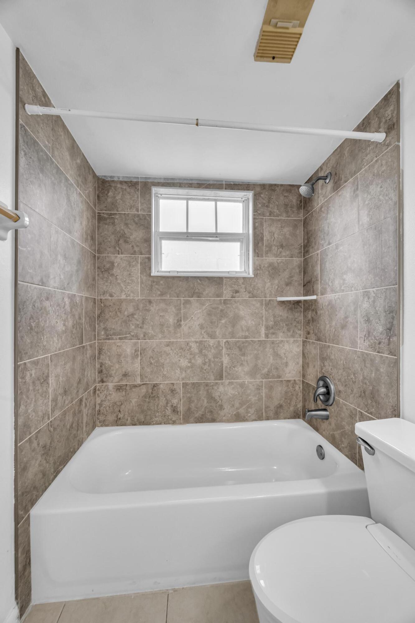 MIDPORT PLACE II, A CONDOMINIUM - Residential