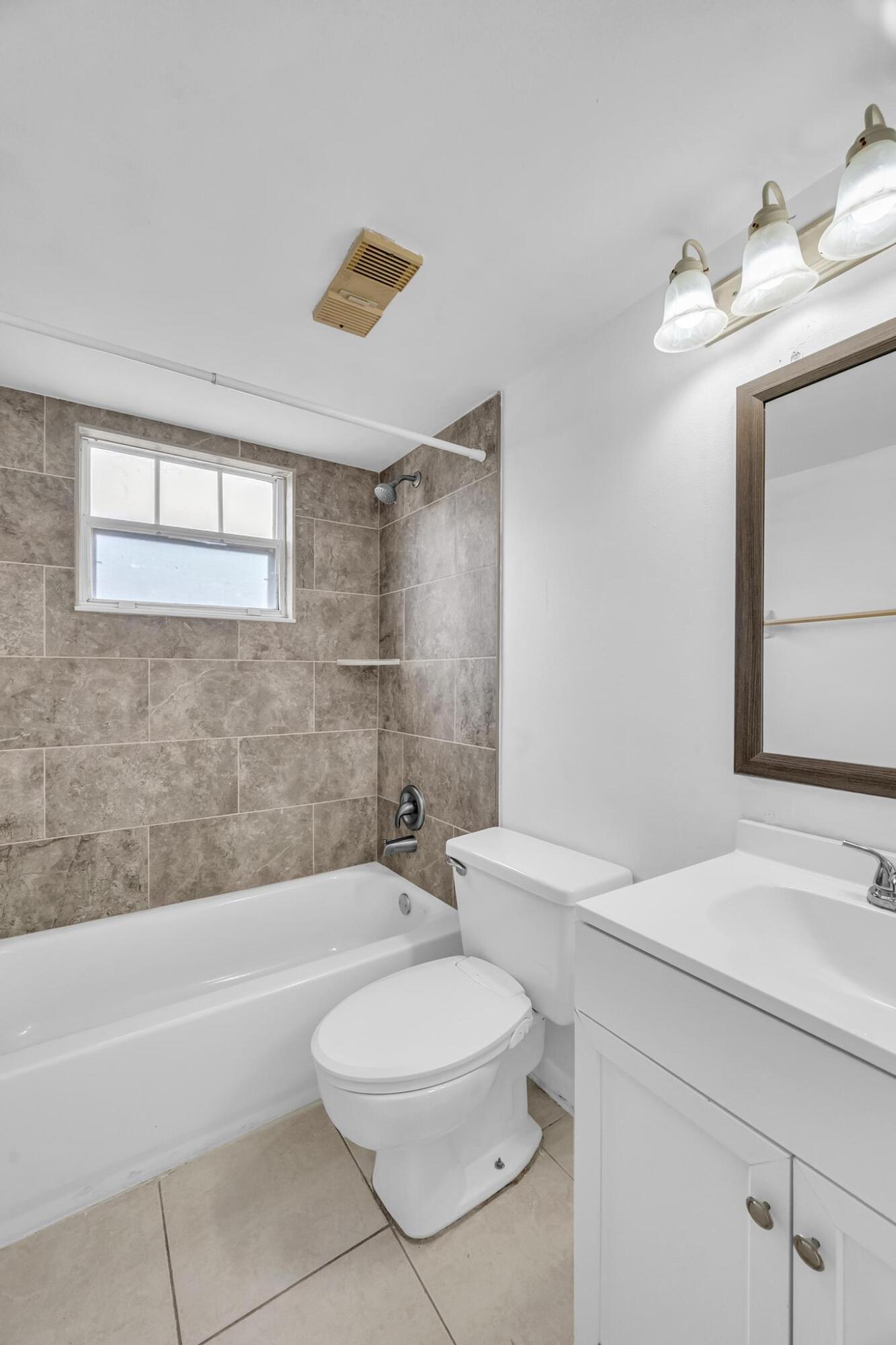 MIDPORT PLACE II, A CONDOMINIUM - Residential