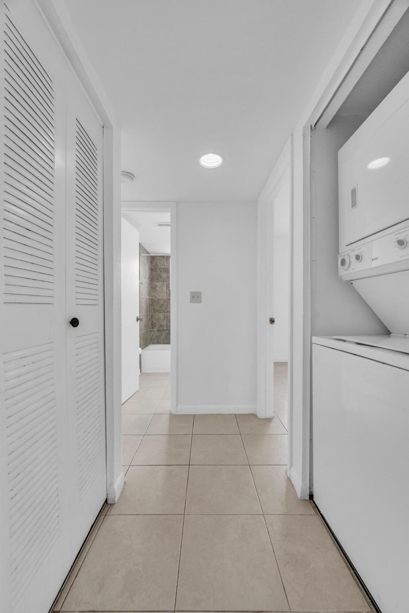 MIDPORT PLACE II, A CONDOMINIUM - Residential