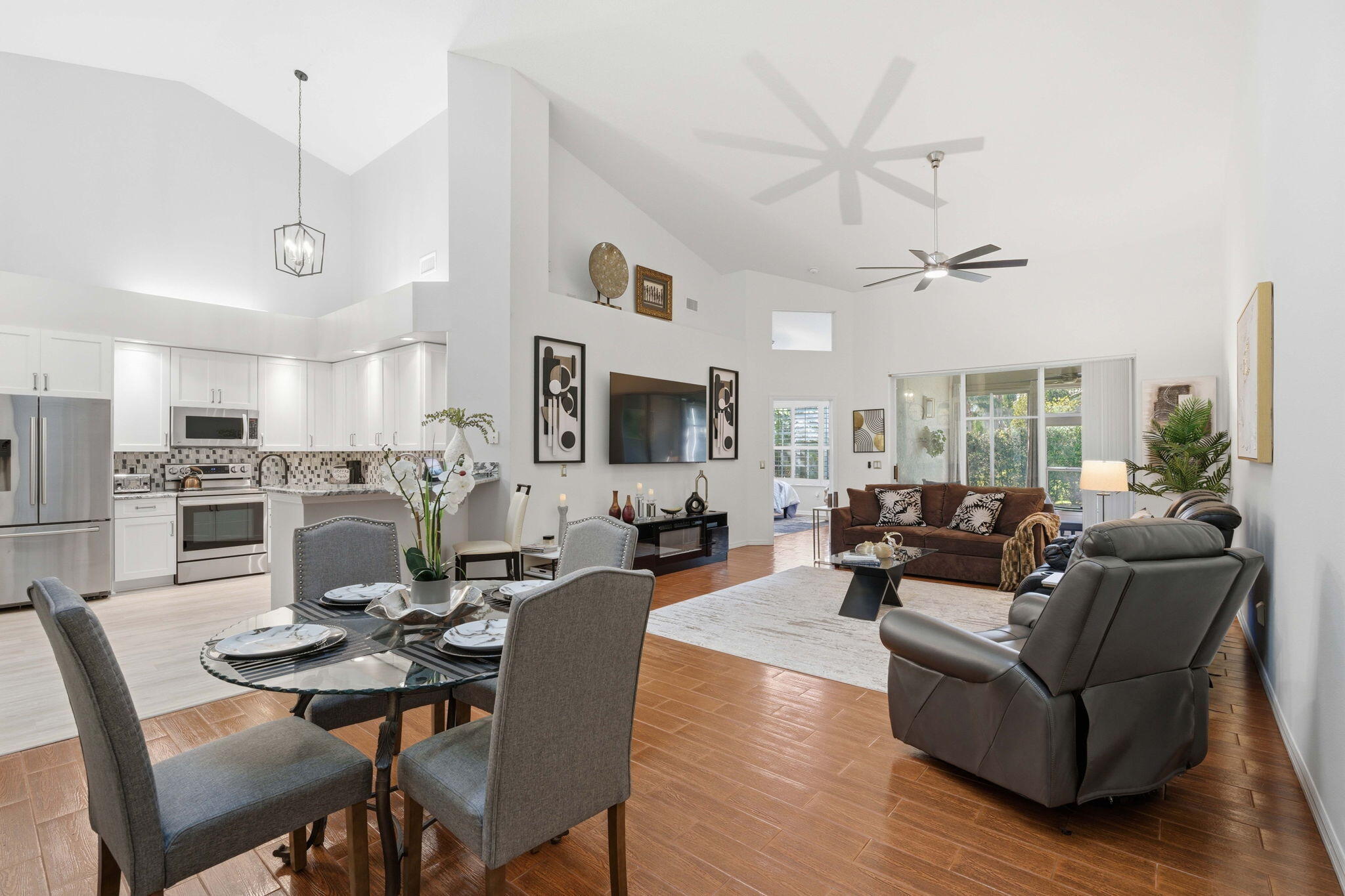 HARBOUR ISLES AT LAKE CHARLES - Residential