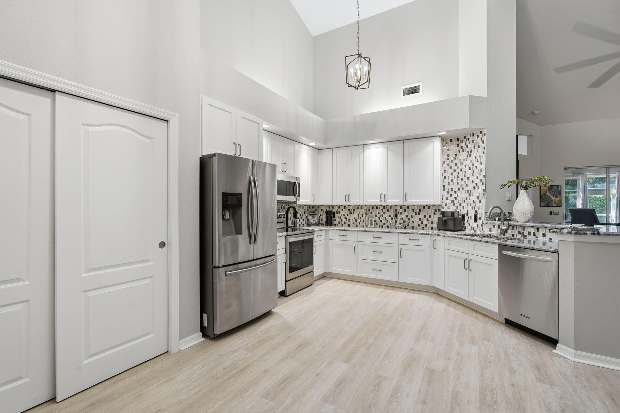 HARBOUR ISLES AT LAKE CHARLES - Residential