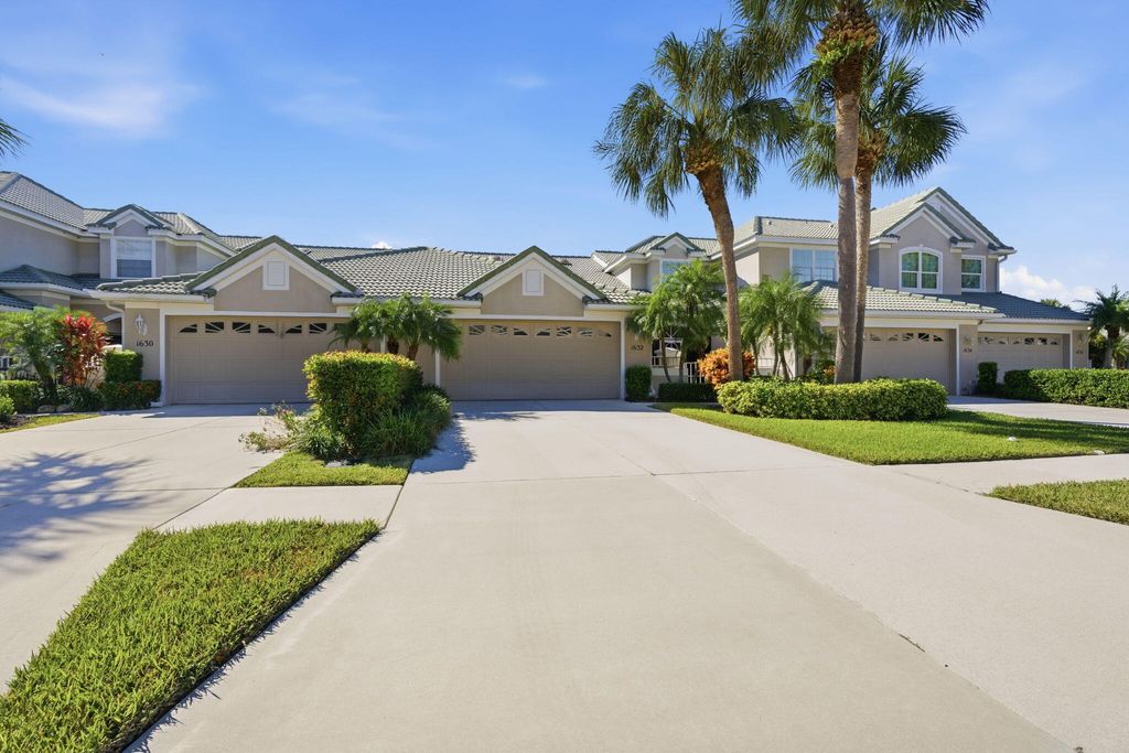 Photo of 1632 SW Harbour Isles Circle #88, Port Saint Lucie, FL 34986 (MLS # R11167623)
