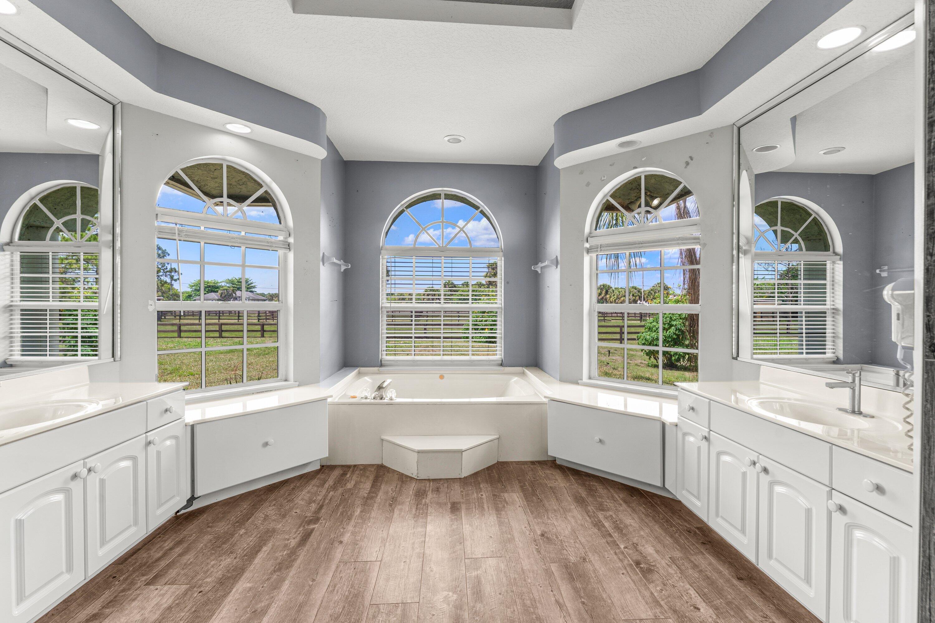 Loxahatchee - Residential