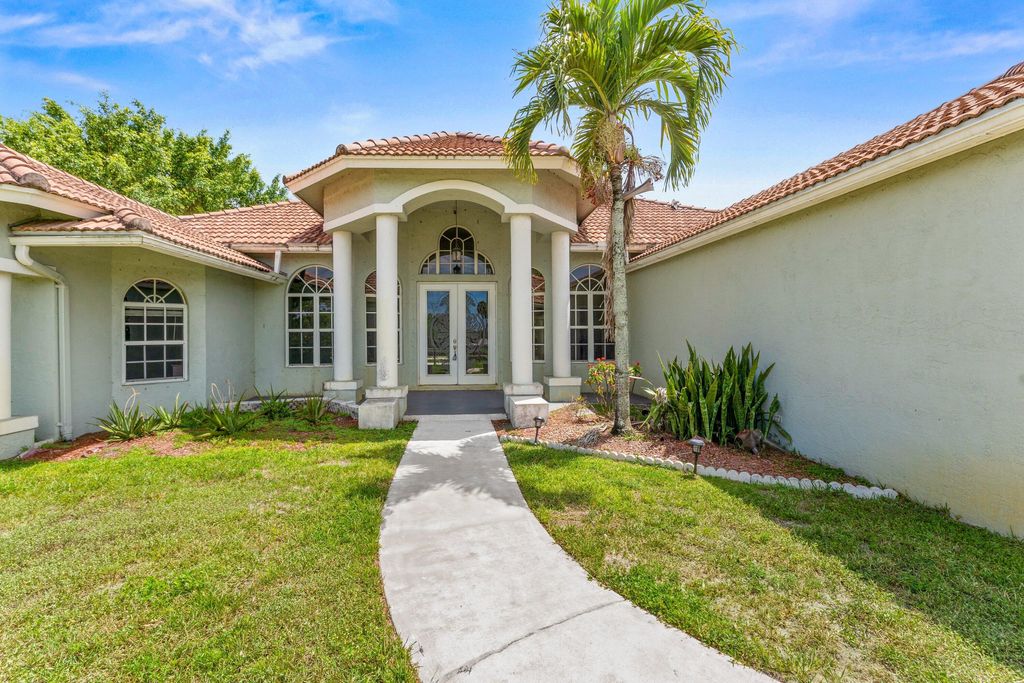 Photo of 19482 Green Grove Court, Loxahatchee, FL 33470 (MLS # B26027374)