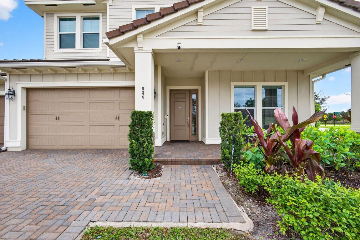 984 Sterling Pine Place