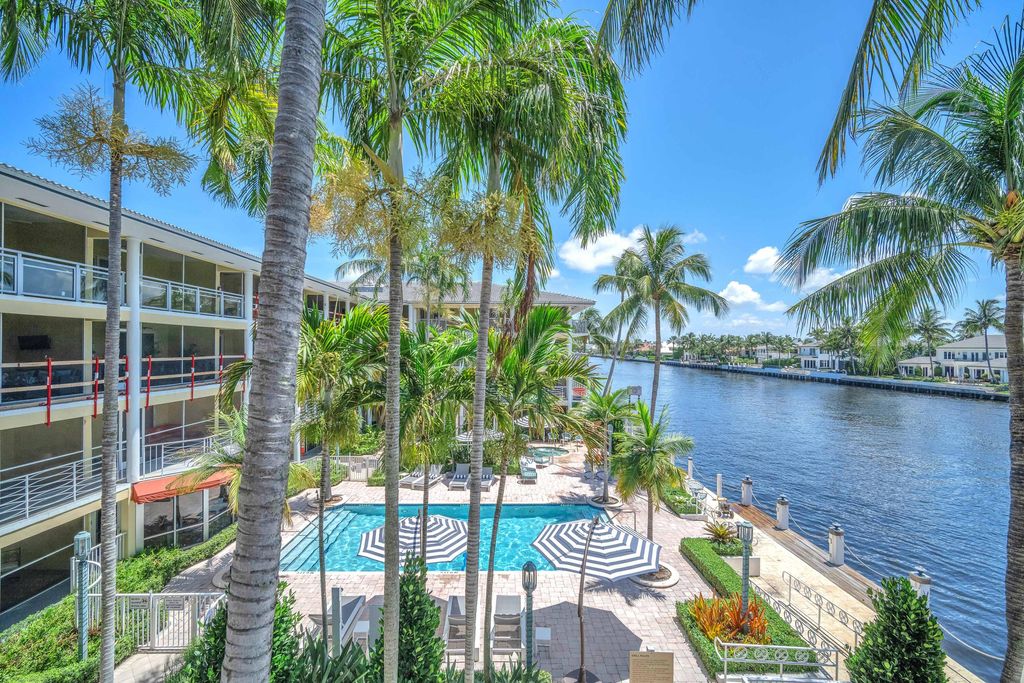 Photo of 1015 Spanish River Road, Boca Raton, FL 33432 (MLS # R11027803)