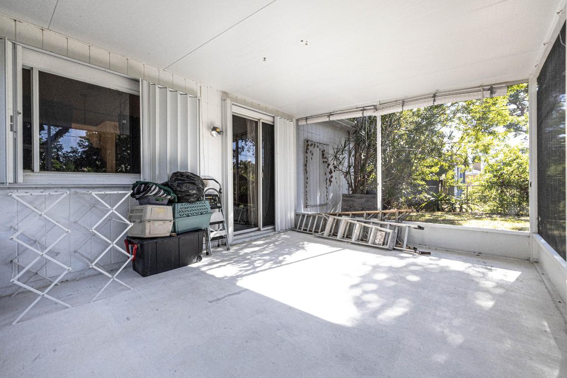 PORT ST LUCIE SECTION 3 - Residential