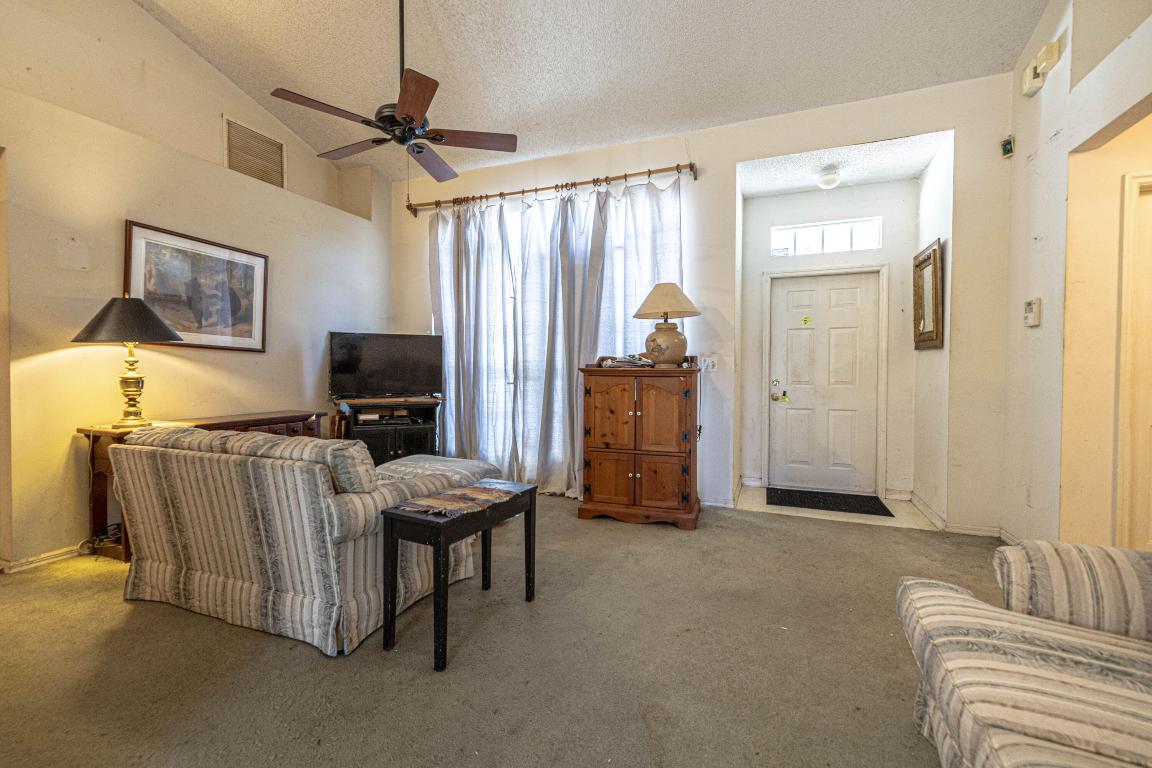 PORT ST LUCIE SECTION 3 - Residential