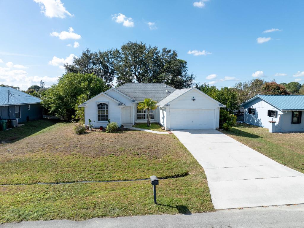 PORT ST LUCIE SECTION 3 - Residential