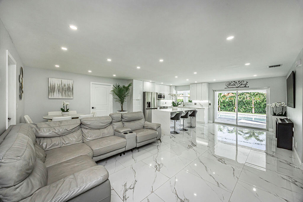 PALM RIDGE ESTATES 2 - Residential