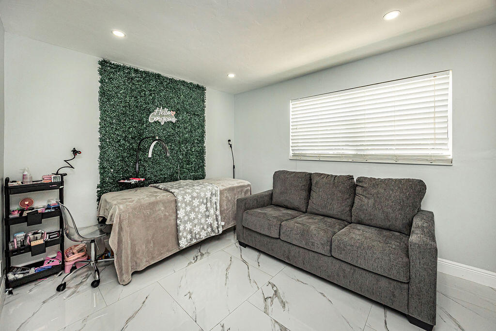 PALM RIDGE ESTATES 2 - Residential