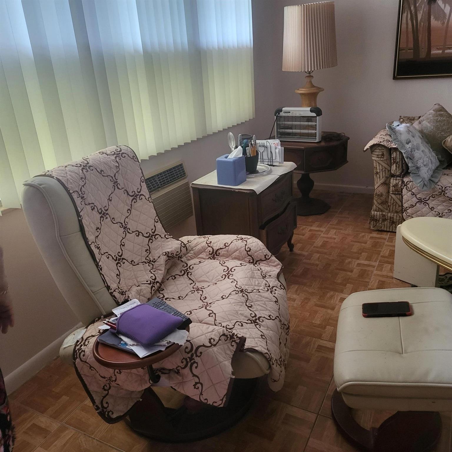 View photos, virtual tours, details... 9 Ventnor A 9