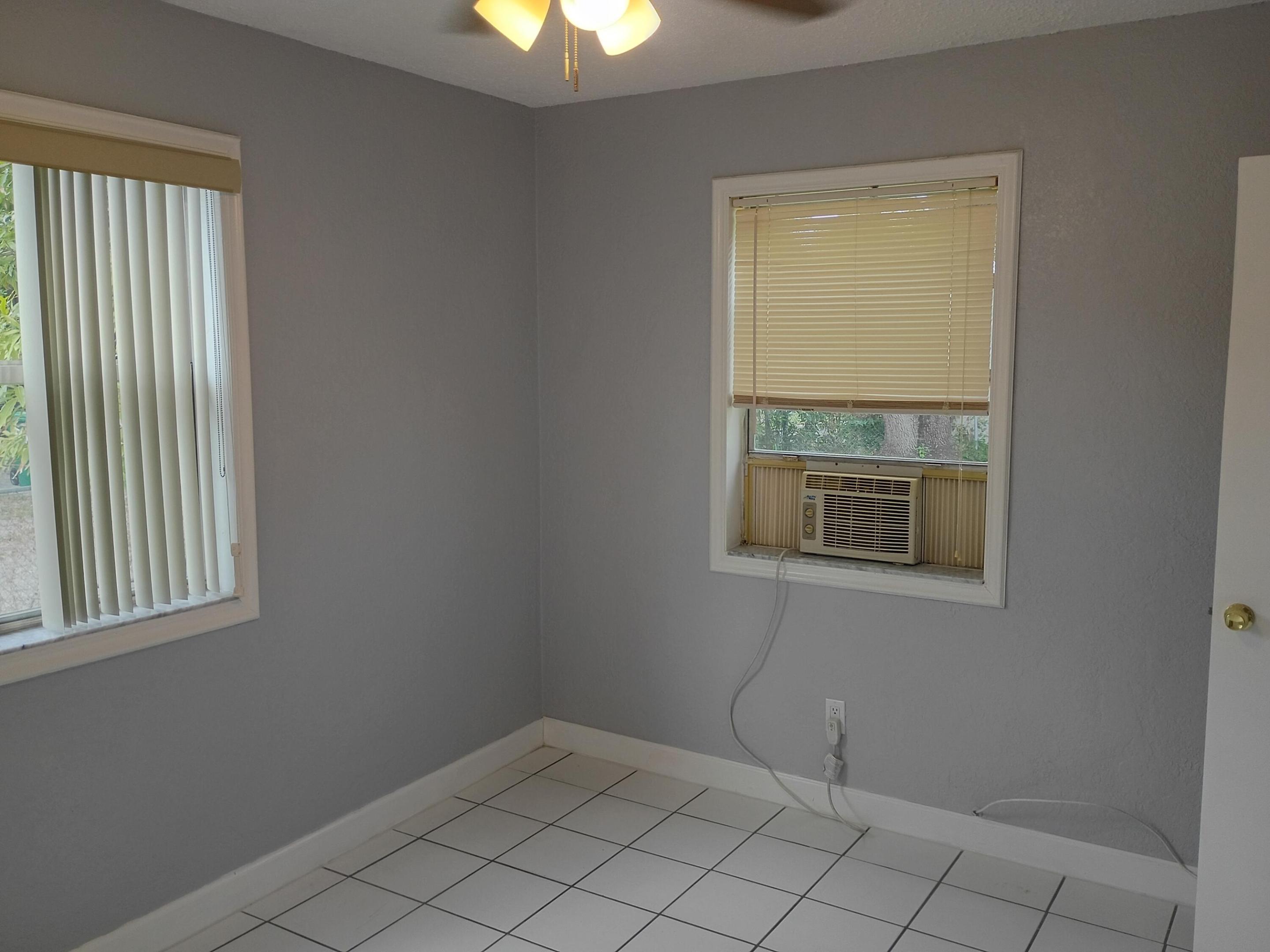 DIXIE GARDENS - Residential Lease