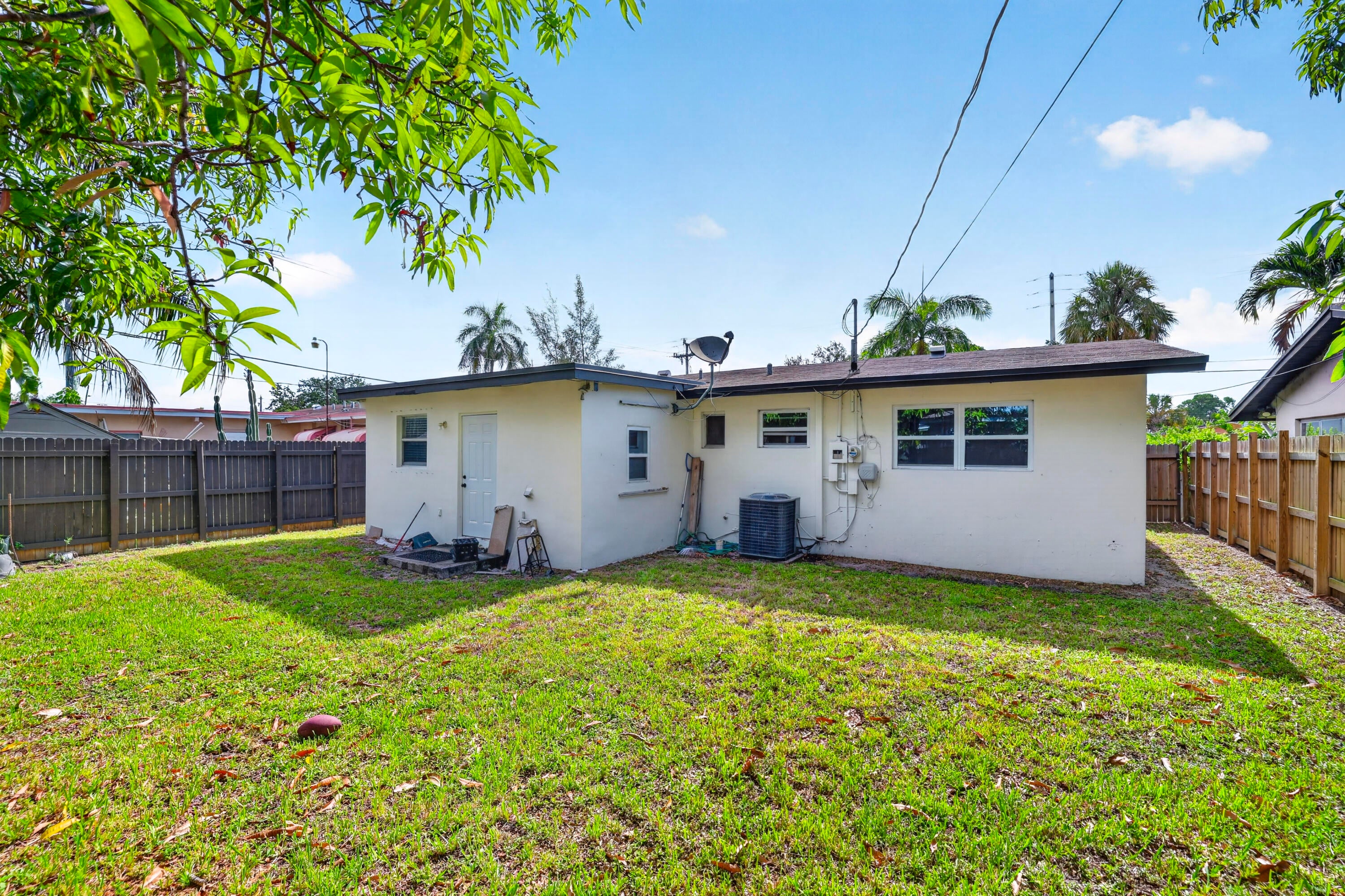 533 NW 17TH Avenue, Fort Lauderdale FL 33311