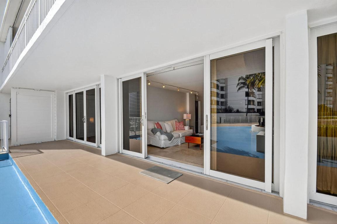 BARCLAY CONDO - Residential