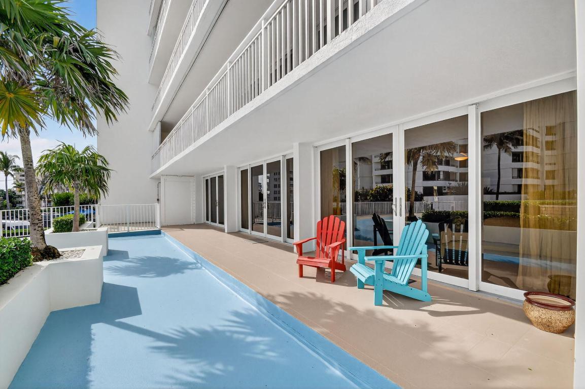 BARCLAY CONDO - Residential