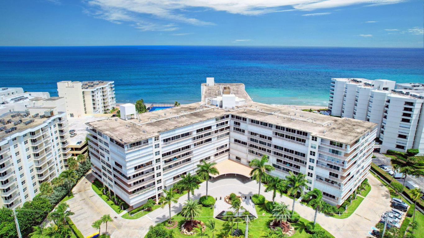 BARCLAY CONDO - Residential