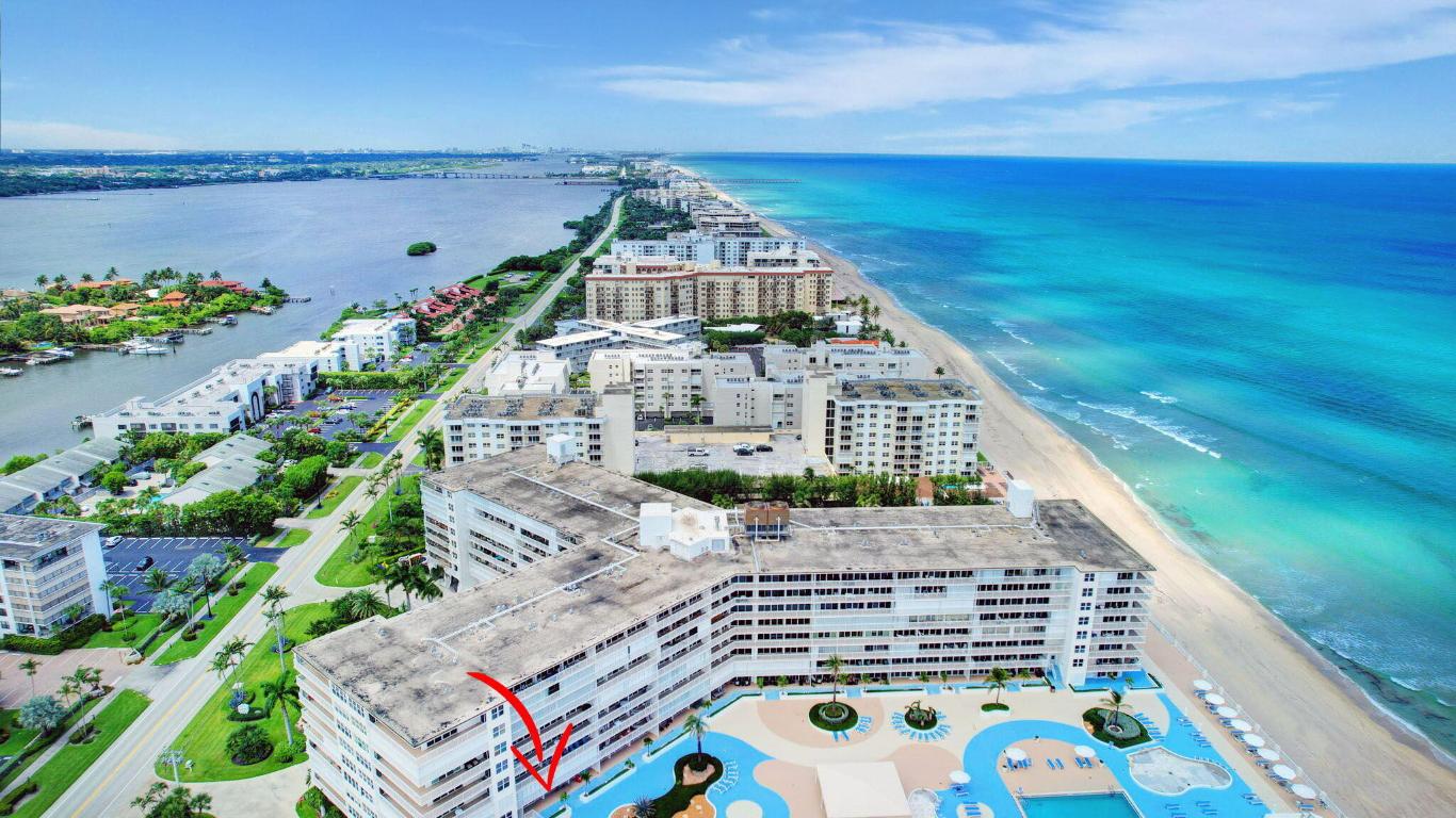 BARCLAY CONDO - Residential