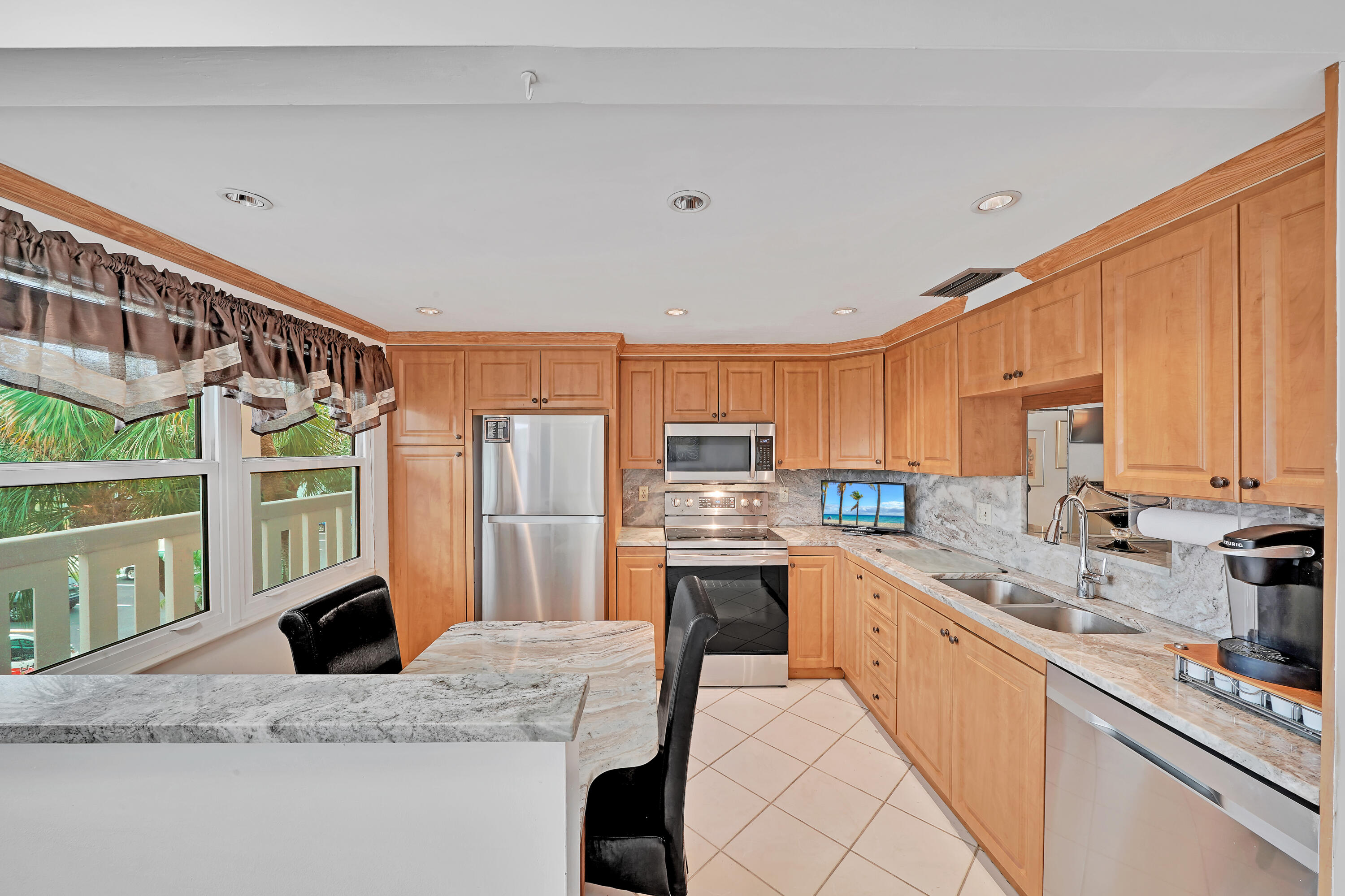 GRANADA VILLAGE C CONDO - Residential