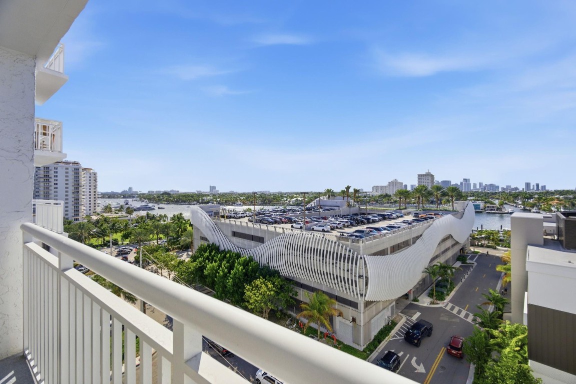 LEISURE BEACH - Residential