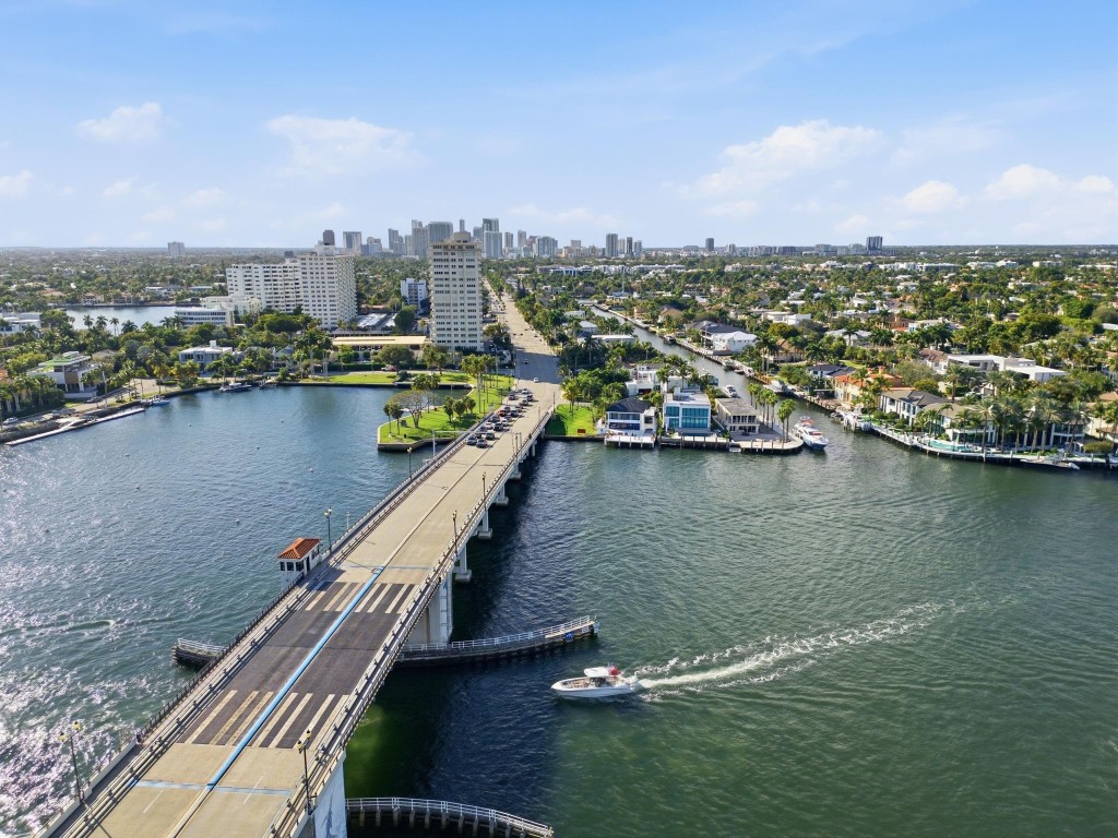 LEISURE BEACH - Residential