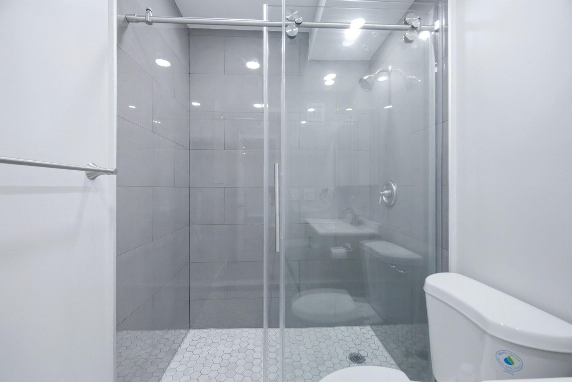 LEISURE BEACH - Residential