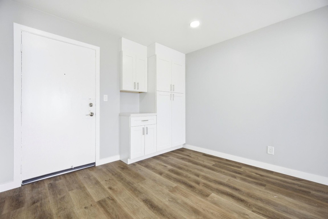 LEISURE BEACH - Residential