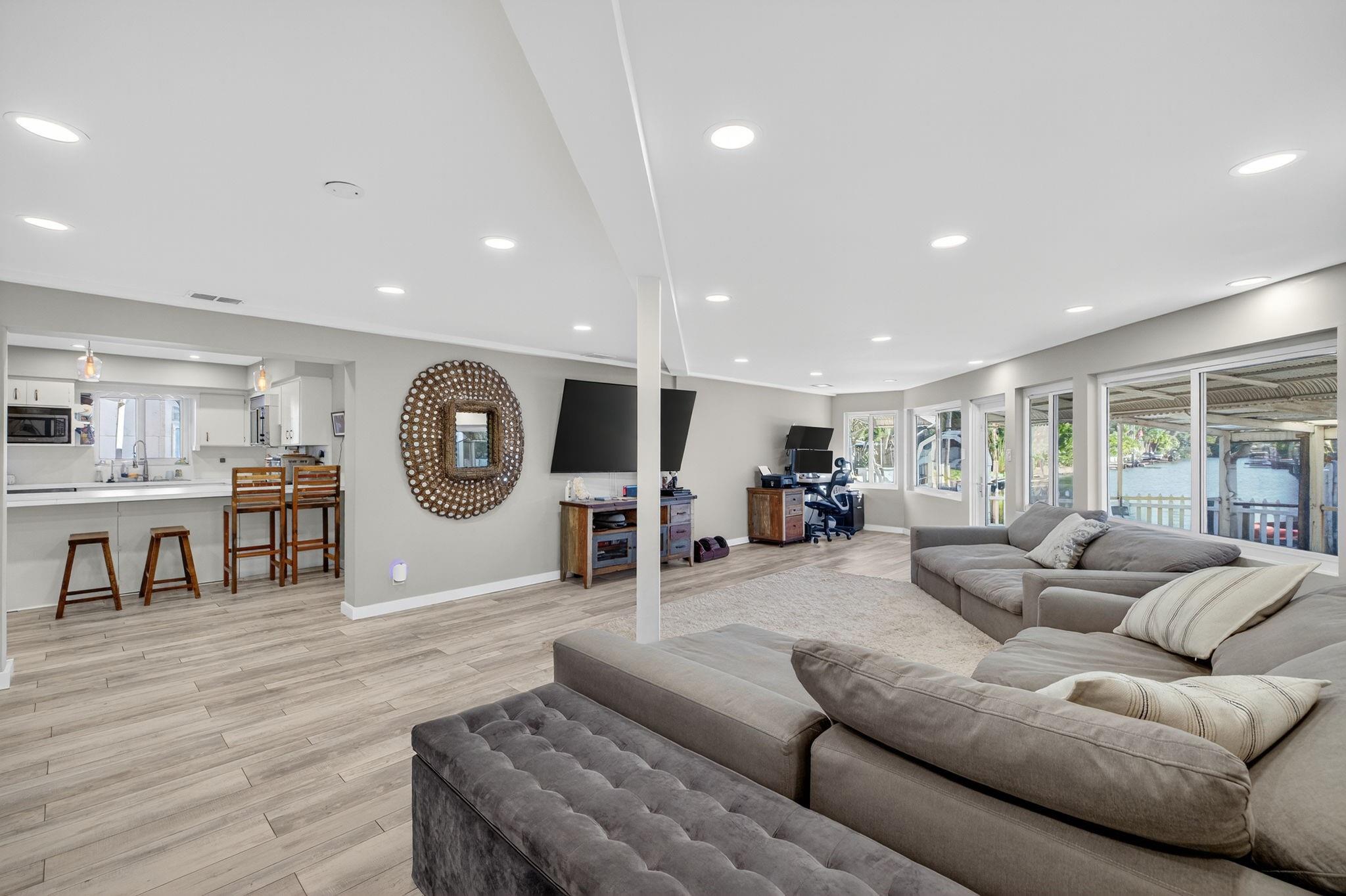 Coral Brook 37-18 B - Residential