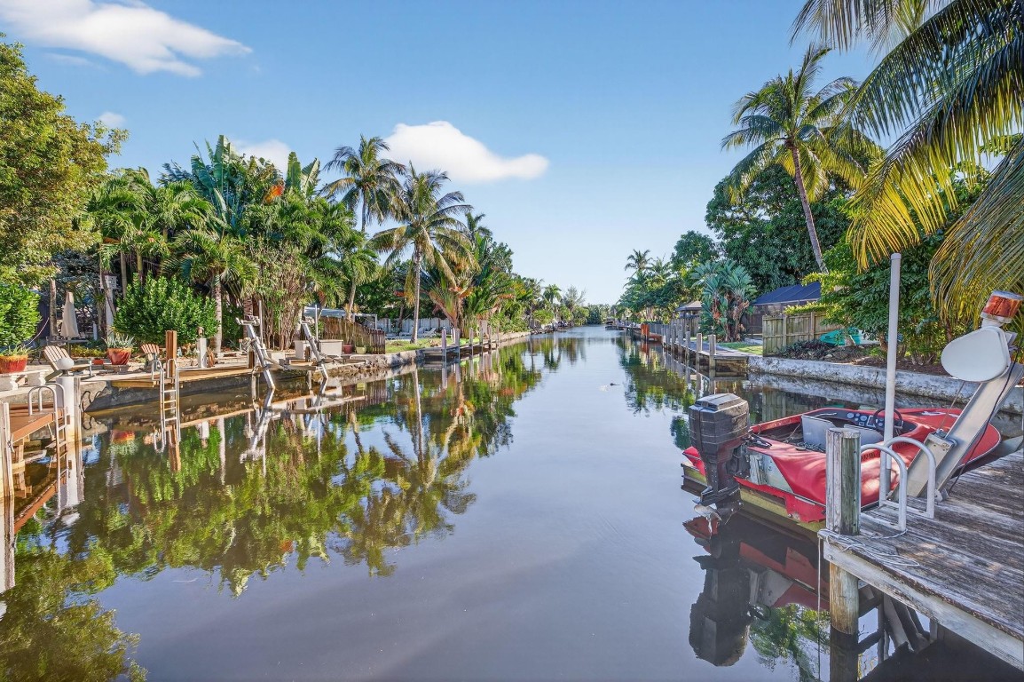 Coral Brook 37-18 B - Residential