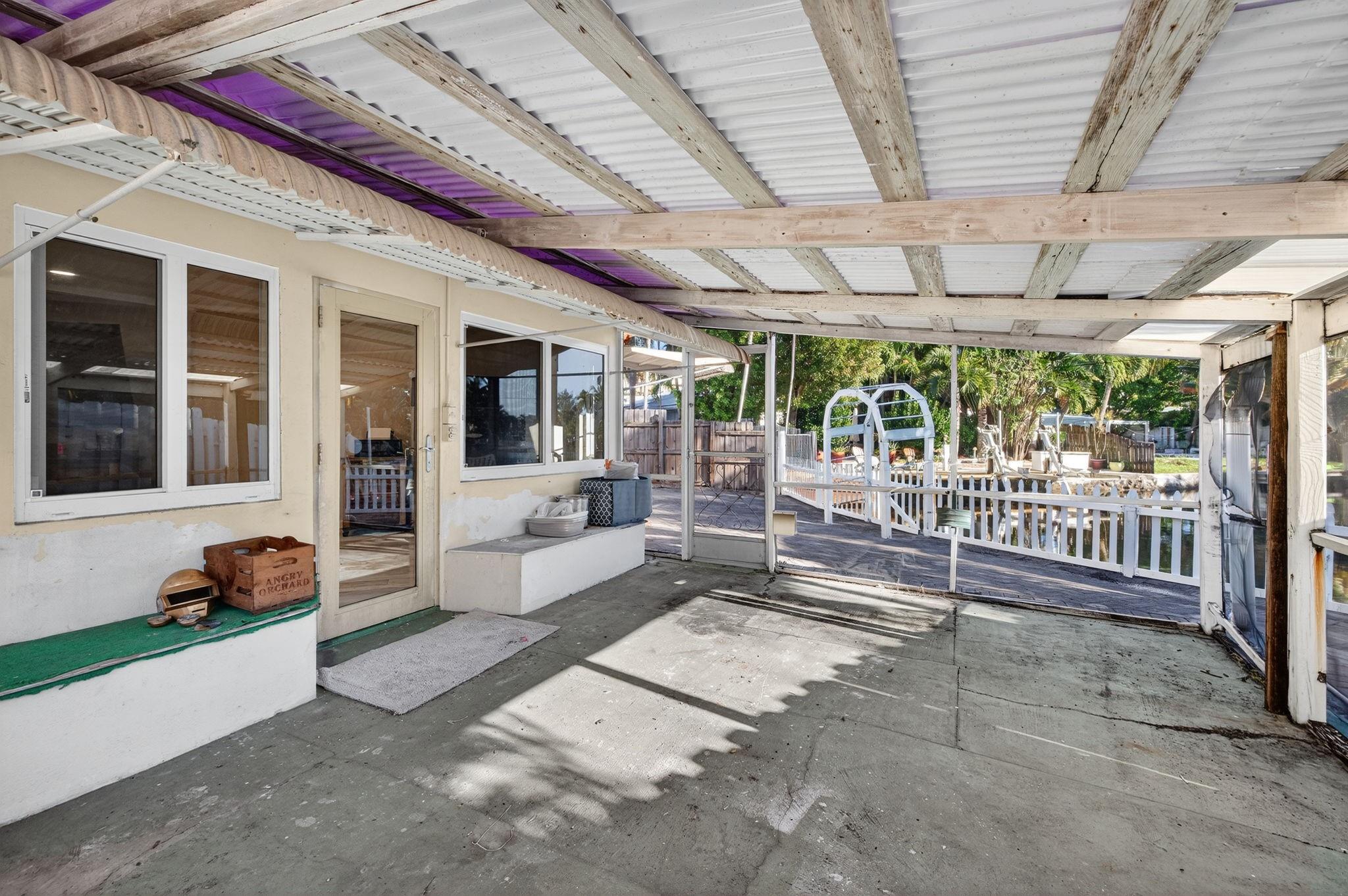 Coral Brook 37-18 B - Residential